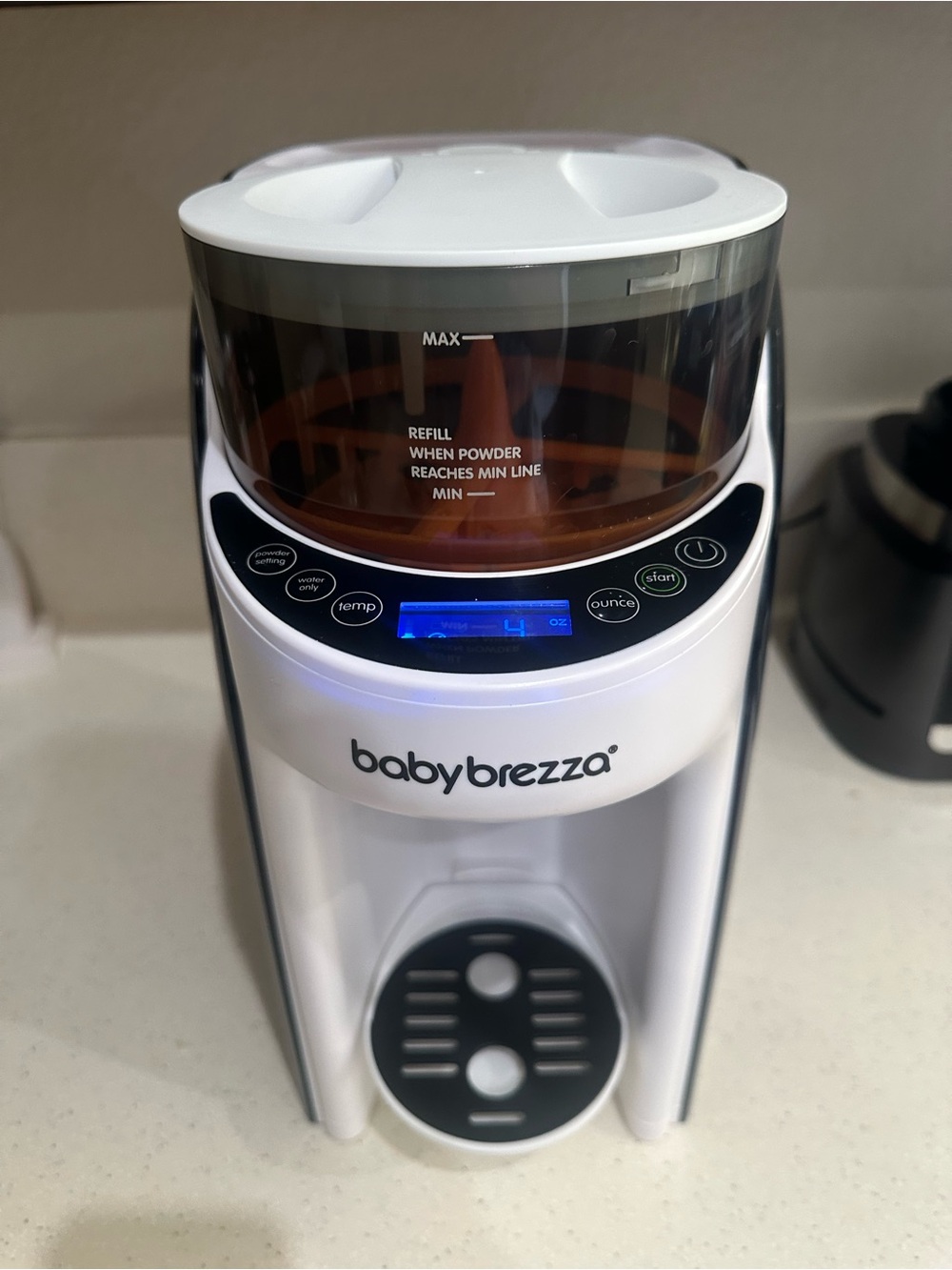babybrezza Formula Pro Bottle Maker in White with Amber Hopper